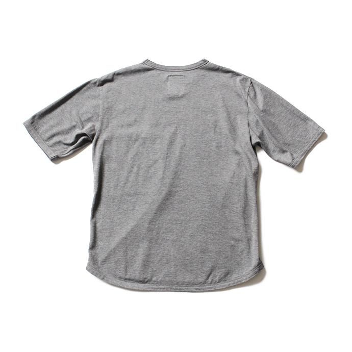 STILL BY HAND 鹿の子 ビッグポケットTシャツ CS0482 - Grey<img class='new_mark_img2' src='//img.shop-pro.jp/img/new/icons47.gif' style='border:none;display:inline;margin:0px;padding:0px;width:auto;' /> 02