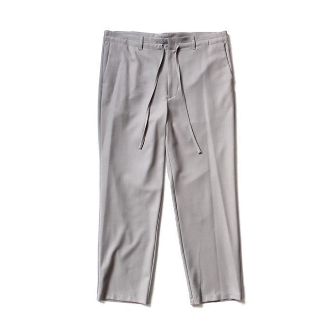 134426184 THEE(シー)/ high-rise easy slacks ハイウエストイージースラックス AN-PT-01 Greige<img class='new_mark_img2' src='//img.shop-pro.jp/img/new/icons47.gif' style='border:none;display:inline;margin:0px;padding:0px;width:auto;' /> 02