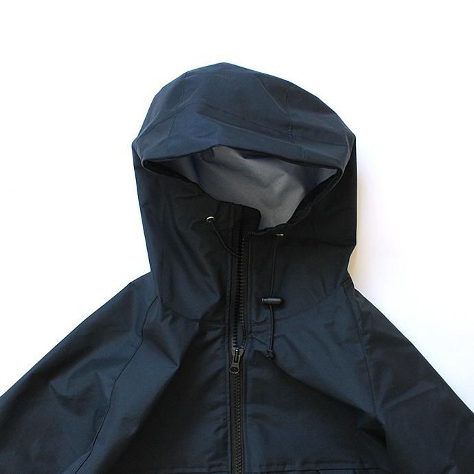 135572560 Powderhorn Mountaineering / M. Hoody 3Lナイロン シェルマウンテンパーカー PH18AW-001 - Navy 02