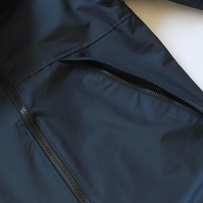 135572560 Powderhorn Mountaineering / M. Hoody 3Lナイロン シェルマウンテンパーカー PH18AW-001 - Navy 02
