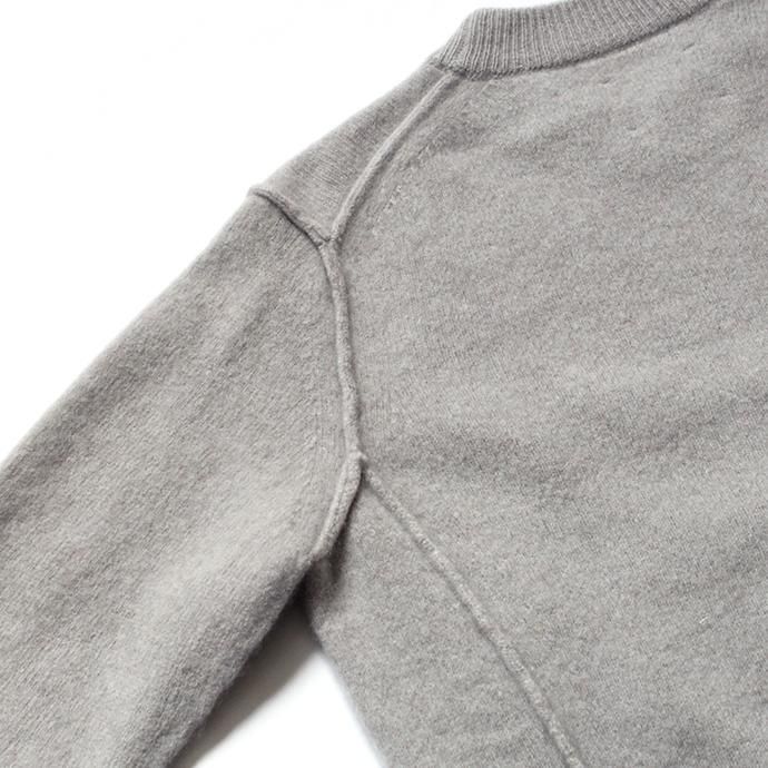 135682470 STILL BY HAND / カシミヤ混プルオーバーセーター KN0483 - Grey 02