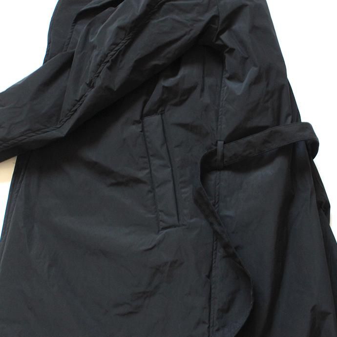 135712546 STILL BY HAND / シンサレート中綿入り ガウンコート CO0383 - Black 02