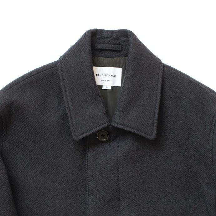 136034261 STILL BY HAND / CO0583 シンサレート中綿入り ウールツイルバルカラーコート - Charcoal 02