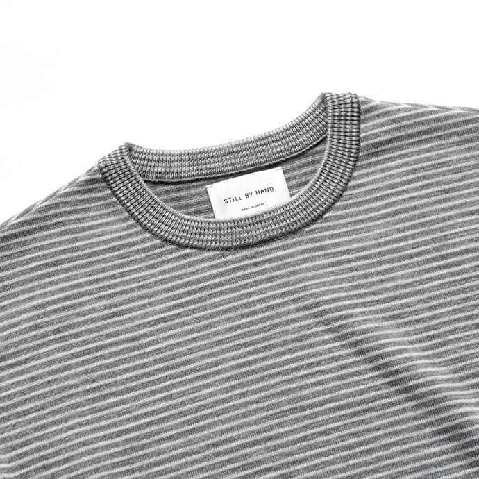 136308026 STILL BY HAND / KN0784 ボーダークルーネックセーター - Grey 02