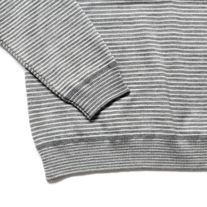 136308026 STILL BY HAND / KN0784 ボーダークルーネックセーター - Grey 02