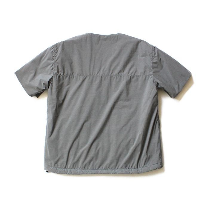 136404568 STILL BY HAND / BL0384 シンサレート中綿入り 半袖プルオーバー - Grey 02