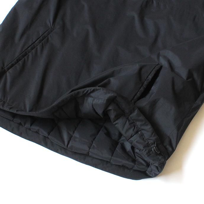 136404633 STILL BY HAND / BL0384 シンサレート中綿入り 半袖プルオーバー - Black 02