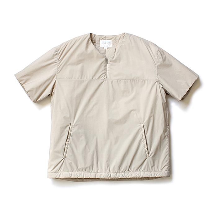 136404696 STILL BY HAND / BL0384 シンサレート中綿入り 半袖プルオーバー - Ecru 01