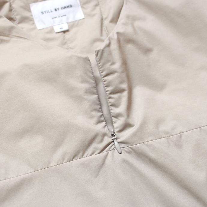 136404696 STILL BY HAND / BL0384 シンサレート中綿入り 半袖プルオーバー - Ecru 02