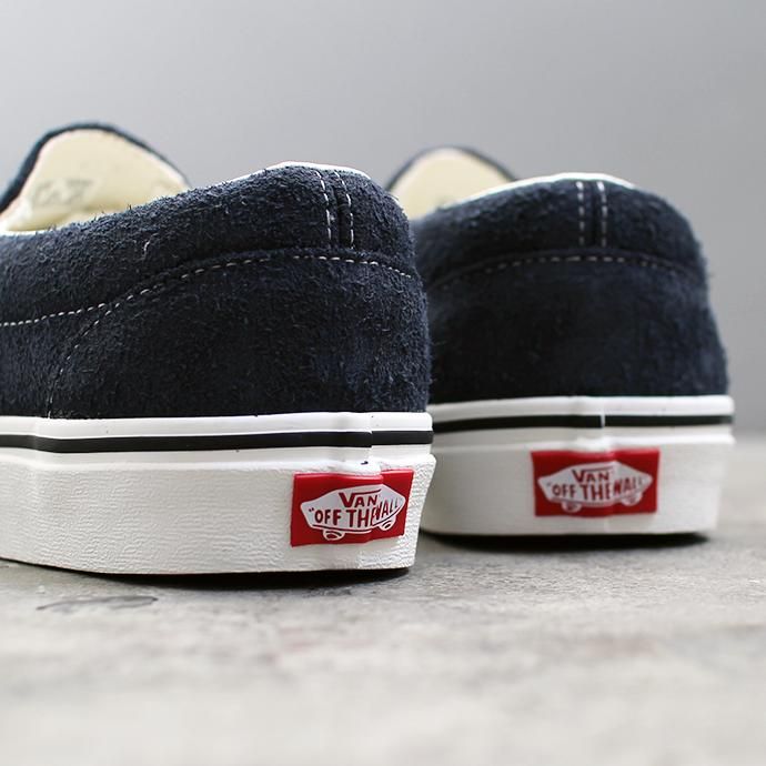 136836495 VANS / Hairy Suede Classic Slip-On - Sky Captain ヴァンズ ヘアリースウェードクラシックスリッポン VN0A38F7ULQ 02
