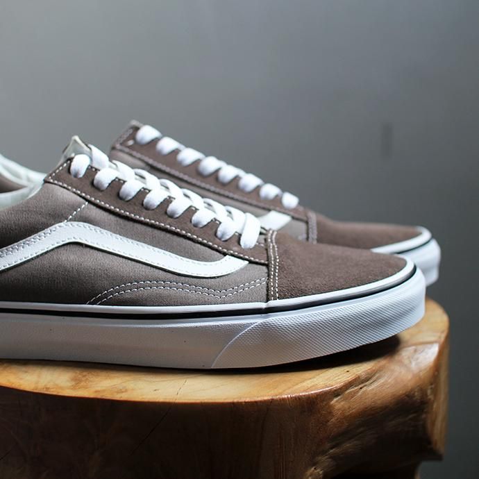 138196810 VANS / Old Skool - Falcon ヴァンズ オールドスクール ファルコン VN0A38G1UKW<img class='new_mark_img2' src='//img.shop-pro.jp/img/new/icons47.gif' style='border:none;display:inline;margin:0px;padding:0px;width:auto;' /> 02