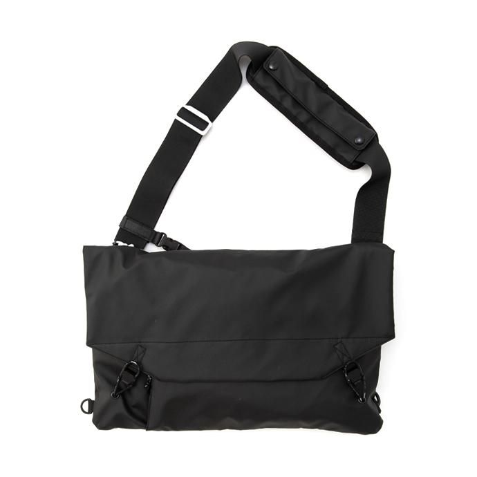 139183932 CANTERA / BODY BAG ボディバッグ<img class='new_mark_img2' src='//img.shop-pro.jp/img/new/icons47.gif' style='border:none;display:inline;margin:0px;padding:0px;width:auto;' /> 01