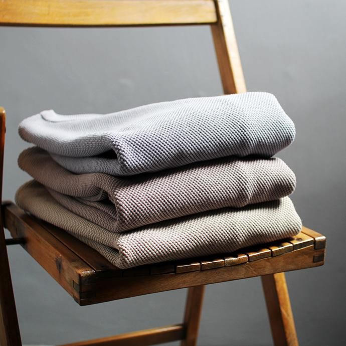 139875712 crepuscule / moss stitch L/S sweat 1901-001 Graybeige 鹿の子編みクルーネック グレーベージュ 02