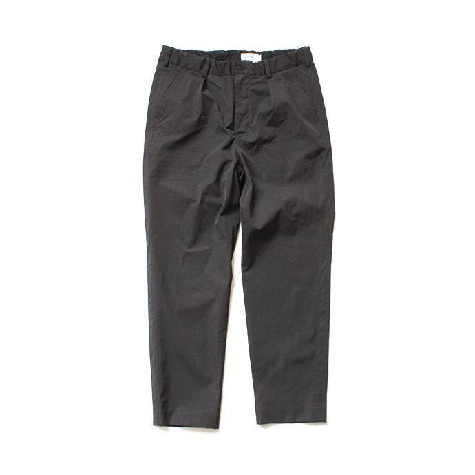 140786536 STILL BY HAND / PT0191 リラックス素材 イージースラックス - Brown<img class='new_mark_img2' src='//img.shop-pro.jp/img/new/icons47.gif' style='border:none;display:inline;margin:0px;padding:0px;width:auto;' /> 01