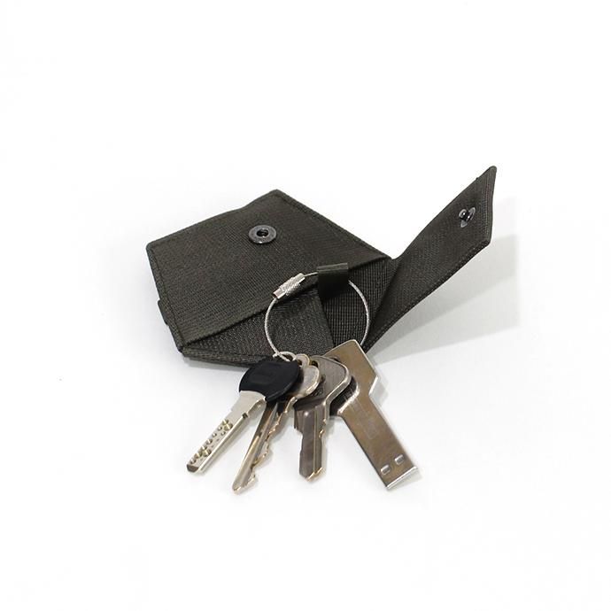 142174749 WERDENWORKS / KEY CASE - Olive<img class='new_mark_img2' src='//img.shop-pro.jp/img/new/icons47.gif' style='border:none;display:inline;margin:0px;padding:0px;width:auto;' /> 02