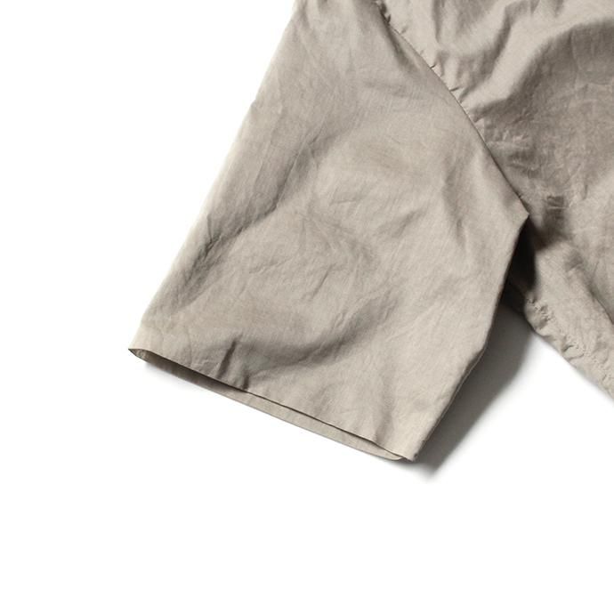 142443326 STILL BY HAND / SH0192 ローン素材 S/Sシャツ - Beige 02