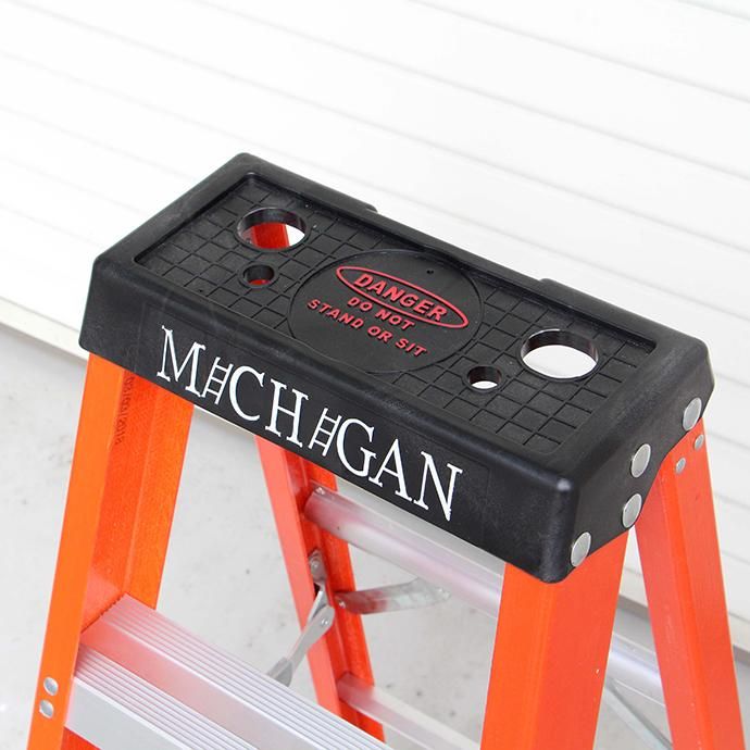 143266284 Michigan Ladder Company / Fiberglass Stepladder ファイバーグラスステップラダー - Size 3 02