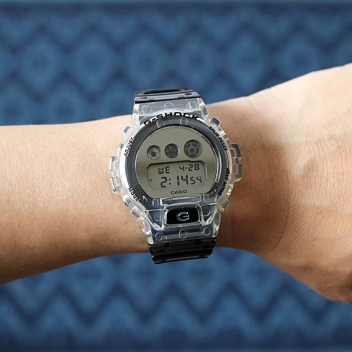 143526560 CASIO G-SHOCK / クリアスケルトンGショック DW-6900SK-1<img class='new_mark_img2' src='//img.shop-pro.jp/img/new/icons47.gif' style='border:none;display:inline;margin:0px;padding:0px;width:auto;' /> 01