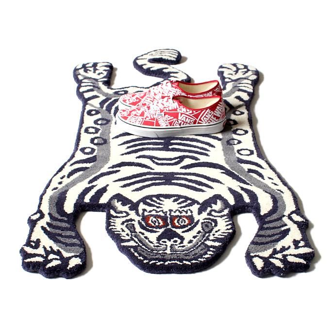 144033447 Tibetan Tiger Rug チベタンタイガーラグ ホワイト Sサイズ<img class='new_mark_img2' src='//img.shop-pro.jp/img/new/icons47.gif' style='border:none;display:inline;margin:0px;padding:0px;width:auto;' /> 02