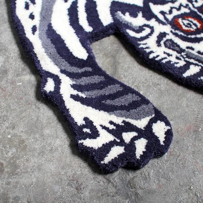 144033447 Tibetan Tiger Rug チベタンタイガーラグ ホワイト Sサイズ<img class='new_mark_img2' src='//img.shop-pro.jp/img/new/icons47.gif' style='border:none;display:inline;margin:0px;padding:0px;width:auto;' /> 02