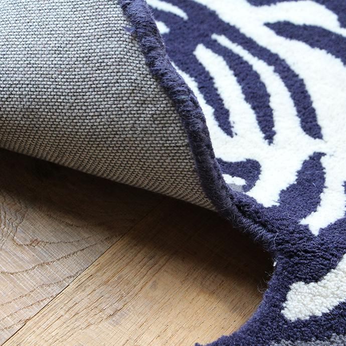144033447 Tibetan Tiger Rug チベタンタイガーラグ ホワイト Sサイズ<img class='new_mark_img2' src='//img.shop-pro.jp/img/new/icons47.gif' style='border:none;display:inline;margin:0px;padding:0px;width:auto;' /> 02