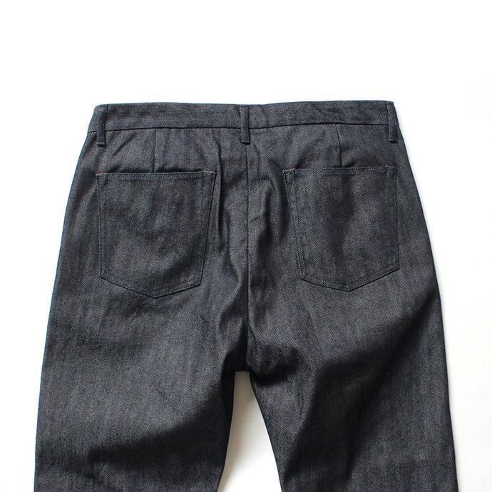 144769469 STILL BY HAND / DN0393 ワンタックデニムパンツ 02