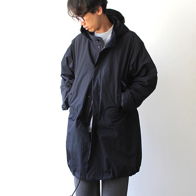 145284435 STILL BY HAND / CO0493 ライナー付きナイロンフーデッドコート - Navy 02