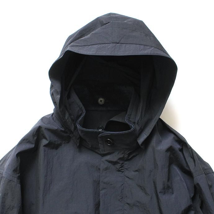 145284435 STILL BY HAND / CO0493 ライナー付きナイロンフーデッドコート - Navy 02