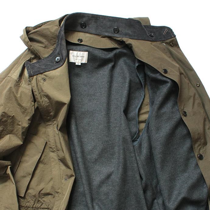 145284499 STILL BY HAND / CO0493 ライナー付きナイロンフーデッドコート - Olive 02
