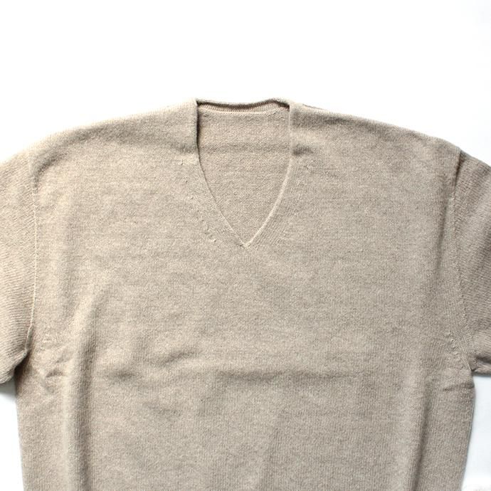 145652603 crepuscule / wholegarment V/N pullover 1903-008 Beige ホールガーメントVネックプルオーバー ベージュ 02