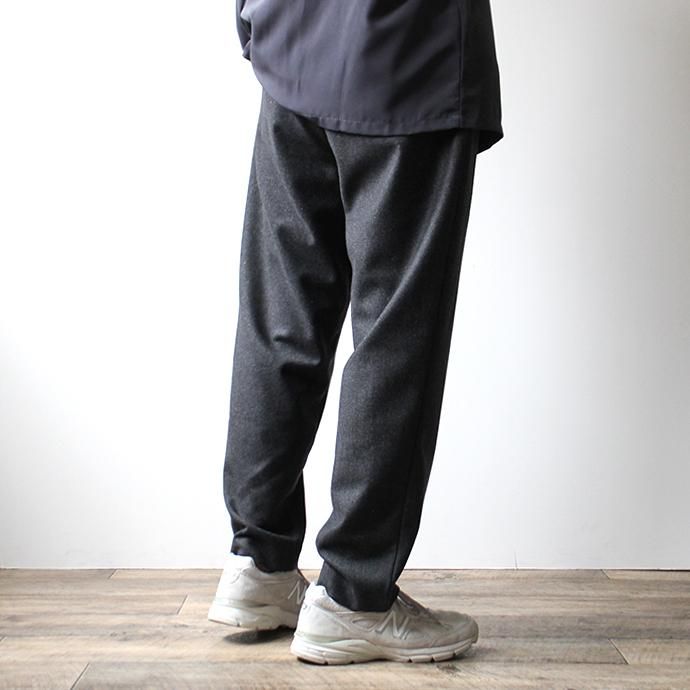 145933278 CEASTERS / No Pleats Easy Wool Trousers - Charcoal ウールイージートラウザーズ<img class='new_mark_img2' src='//img.shop-pro.jp/img/new/icons20.gif' style='border:none;display:inline;margin:0px;padding:0px;width:auto;' /> 02