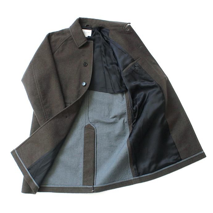146085086 STILL BY HAND / CO0593 ボンディング素材 ステンカラーコート - Khaki 02
