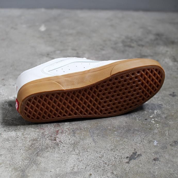 146108335 VANS / Rowley Classic - True White/Gum ヴァンズ ローリークラシック VN0A4BTTTRK 02