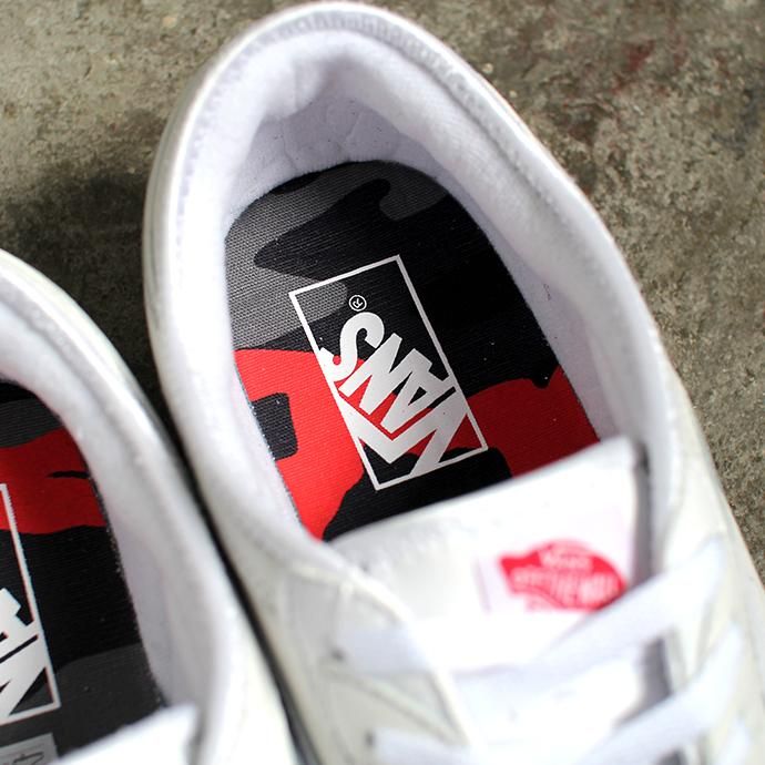 146108335 VANS / Rowley Classic - True White/Gum ヴァンズ ローリークラシック VN0A4BTTTRK 02