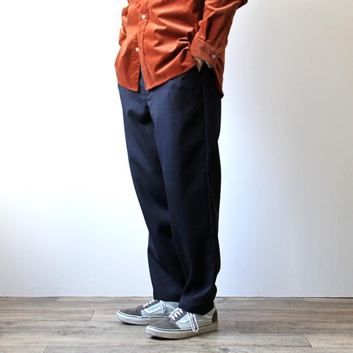 146404329 STILL BY HAND / PT0394 ウールワンタックスラックス - Navy 02