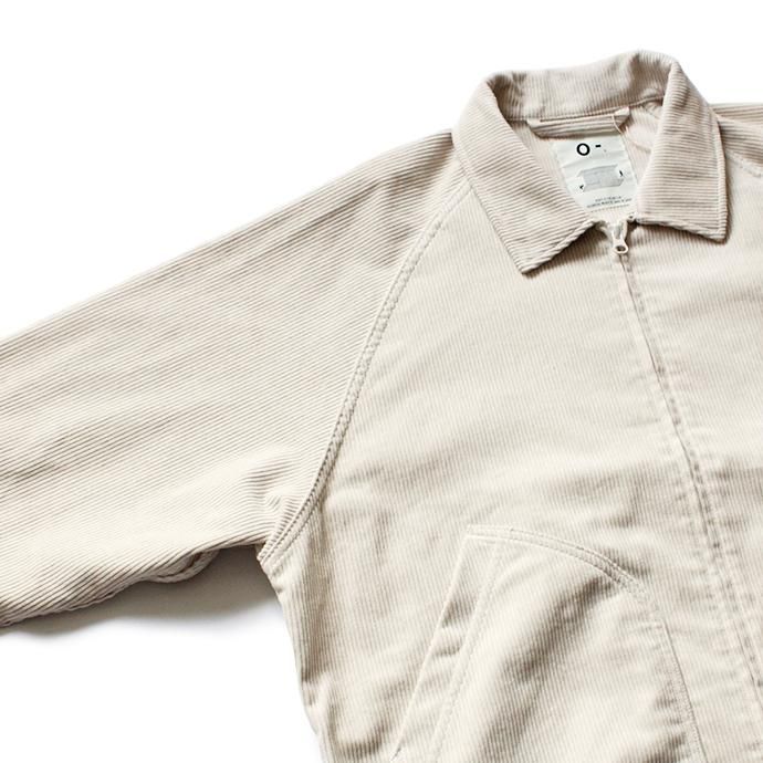 146731714 O-(オー)/ CORDS HIGH-NECK BLOUSON コーデュロイブルゾン 20W-15 - Cream 02