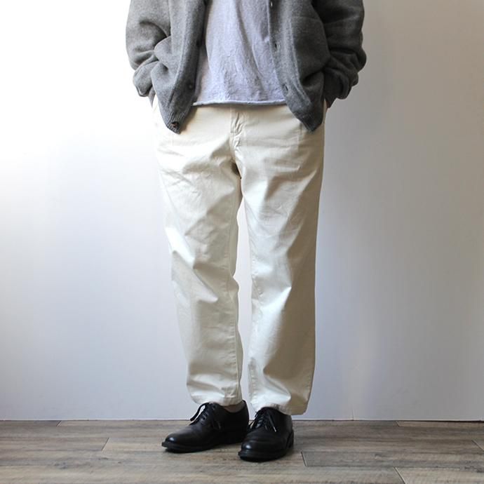 146732889 STILL BY HAND / PT0194 ワンタックコットンカルゼパンツ - Off White 02