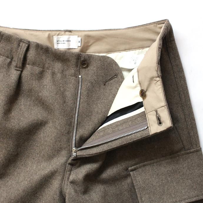 146844977 STILL BY HAND / PT0594 ウールカーゴパンツ - Beige<img class='new_mark_img2' src='//img.shop-pro.jp/img/new/icons47.gif' style='border:none;display:inline;margin:0px;padding:0px;width:auto;' /> 02