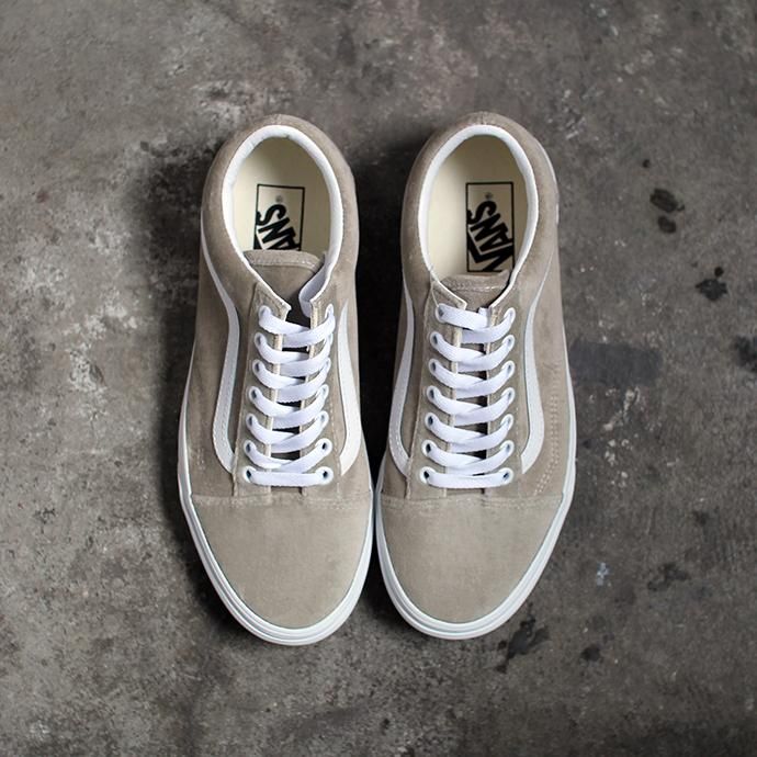 147294334 VANS / Velvet Old Skool - Gray ヴァンズ ベルベットオールドスクール ベージュ VN0A4BV5TCH<img class='new_mark_img2' src='//img.shop-pro.jp/img/new/icons47.gif' style='border:none;display:inline;margin:0px;padding:0px;width:auto;' /> 02