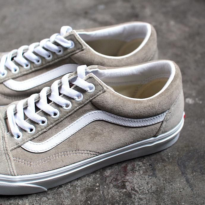 147294334 VANS / Velvet Old Skool - Gray ヴァンズ ベルベットオールドスクール ベージュ VN0A4BV5TCH<img class='new_mark_img2' src='//img.shop-pro.jp/img/new/icons47.gif' style='border:none;display:inline;margin:0px;padding:0px;width:auto;' /> 02