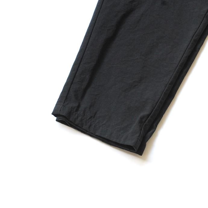 147865949 STILL BY HAND / PT0694 ナイロン素材セットアップパンツ - Black 02