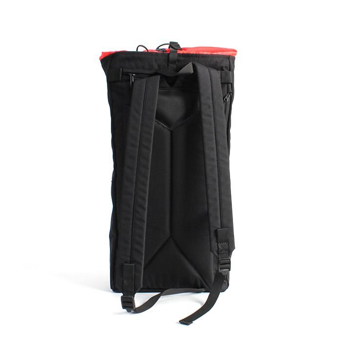 147944539 BRAASI INDUSTRY / TEKLA ALPINIST - 20L Black 耐水バックパック 02