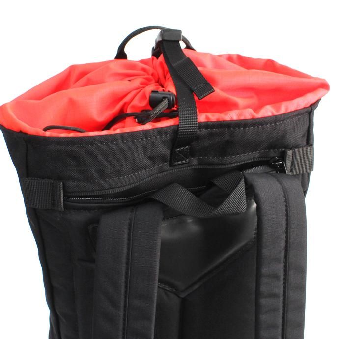 147944539 BRAASI INDUSTRY / TEKLA ALPINIST - 20L Black 耐水バックパック 02