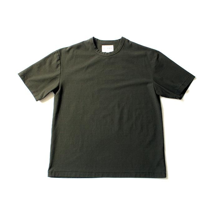 148999331 STILL BY HAND / CS06201 アムンゼンクルーネックTシャツ - Olive<img class='new_mark_img2' src='//img.shop-pro.jp/img/new/icons47.gif' style='border:none;display:inline;margin:0px;padding:0px;width:auto;' /> 02