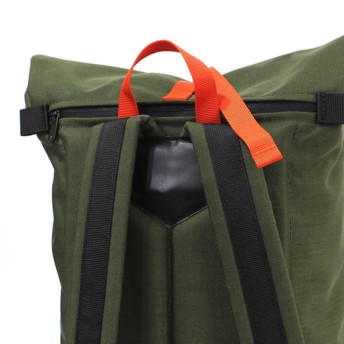 149219768 BRAASI INDUSTRY / LEVO - 25L Khaki/Orange 耐水ロールトップバックパック 02