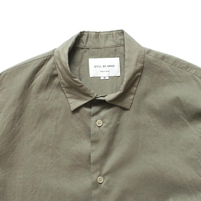 149293829 STILL BY HAND / SH08201 ローン素材 S/Sシャツ - Olive 02