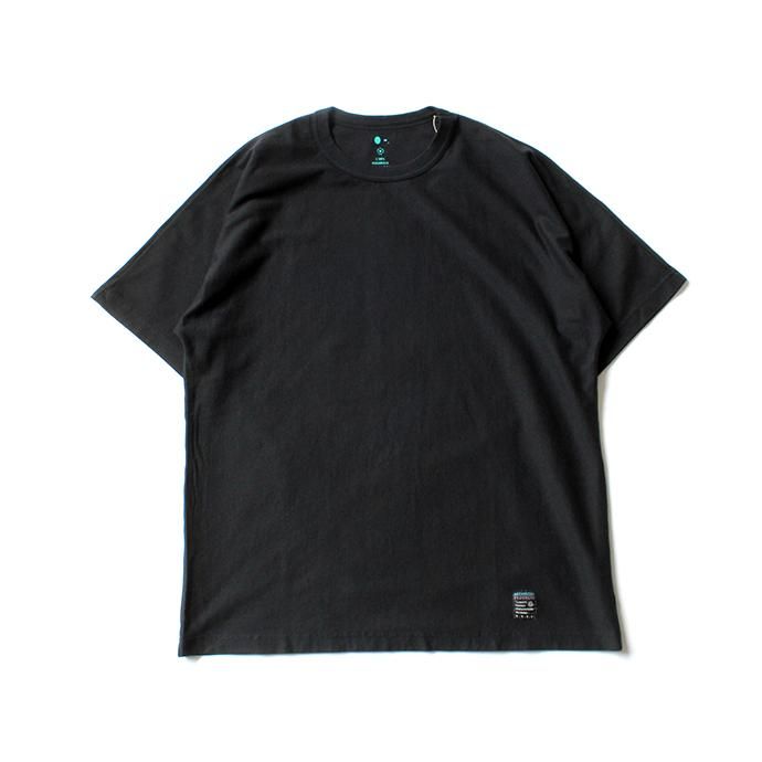 150856337 O-(オー)/ F.L.A.T. 半袖Tシャツ O-S-02 - Black 01