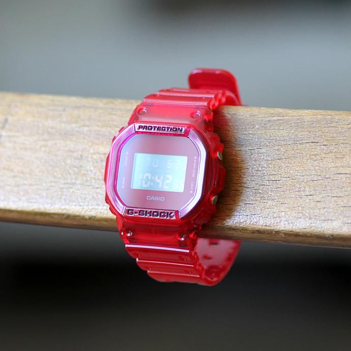 151906989 CASIO G-SHOCK / クリアスケルトンGショック DW-5600SB-4 レッド 02