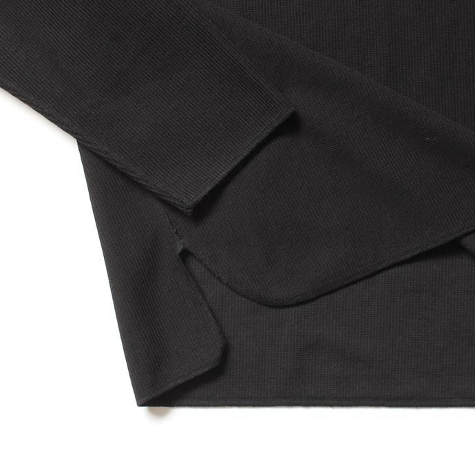 152342777 blurhms ROOTSTOCK / Rough & Smooth Thermal Over-Neck Loose Fit - Black ROOTS-RKAW19004F20 02