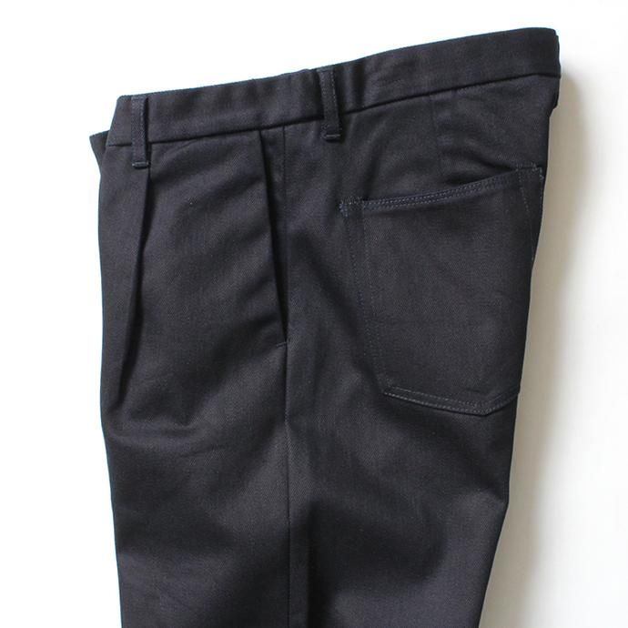 152532920 STILL BY HAND / DN0393 ワンタックデニムパンツ - Dark Navy 02